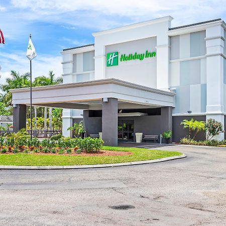 Holiday Inn - St. Petersburg West By Ihg Exterior photo