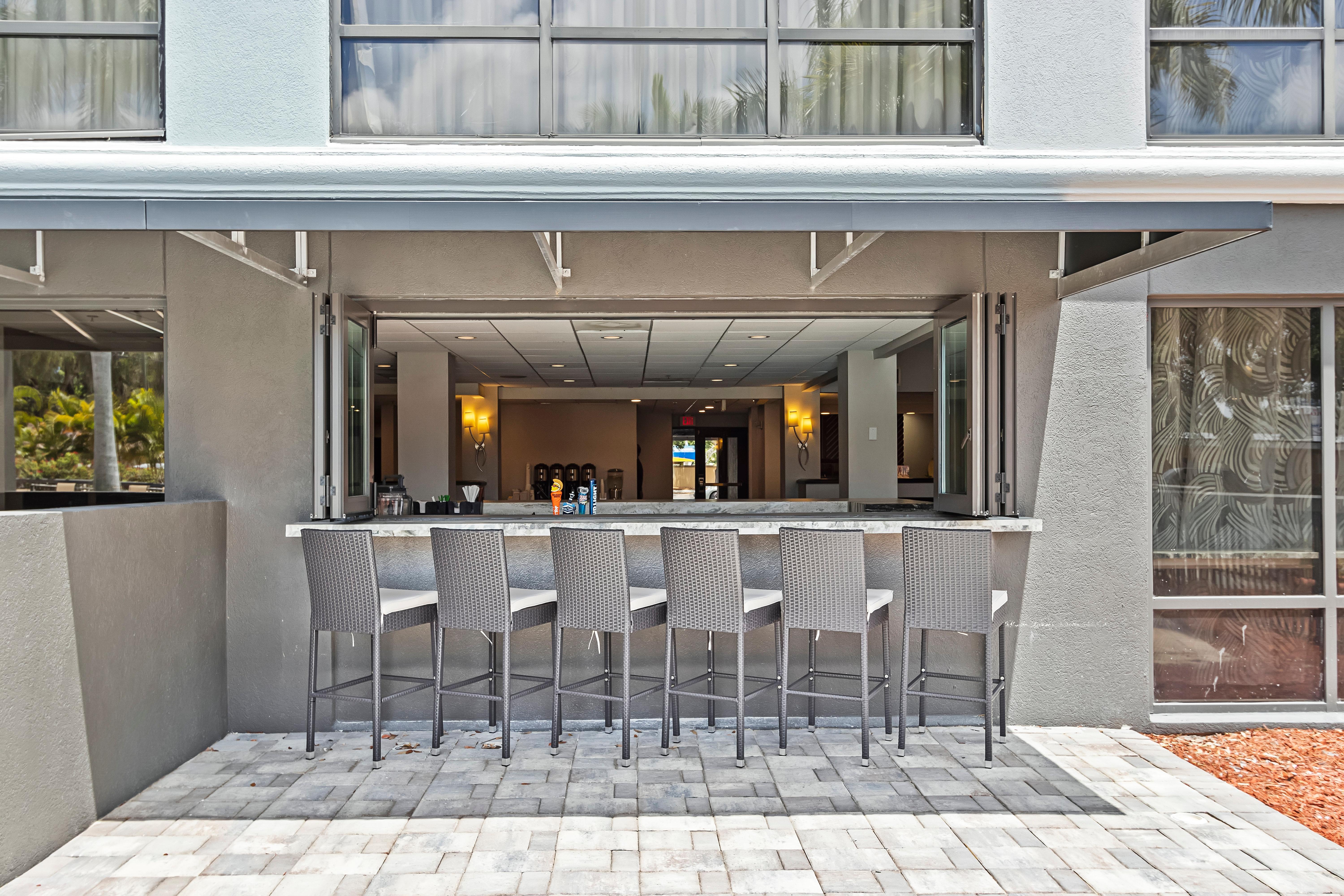 Holiday Inn - St. Petersburg West By Ihg Exterior photo
