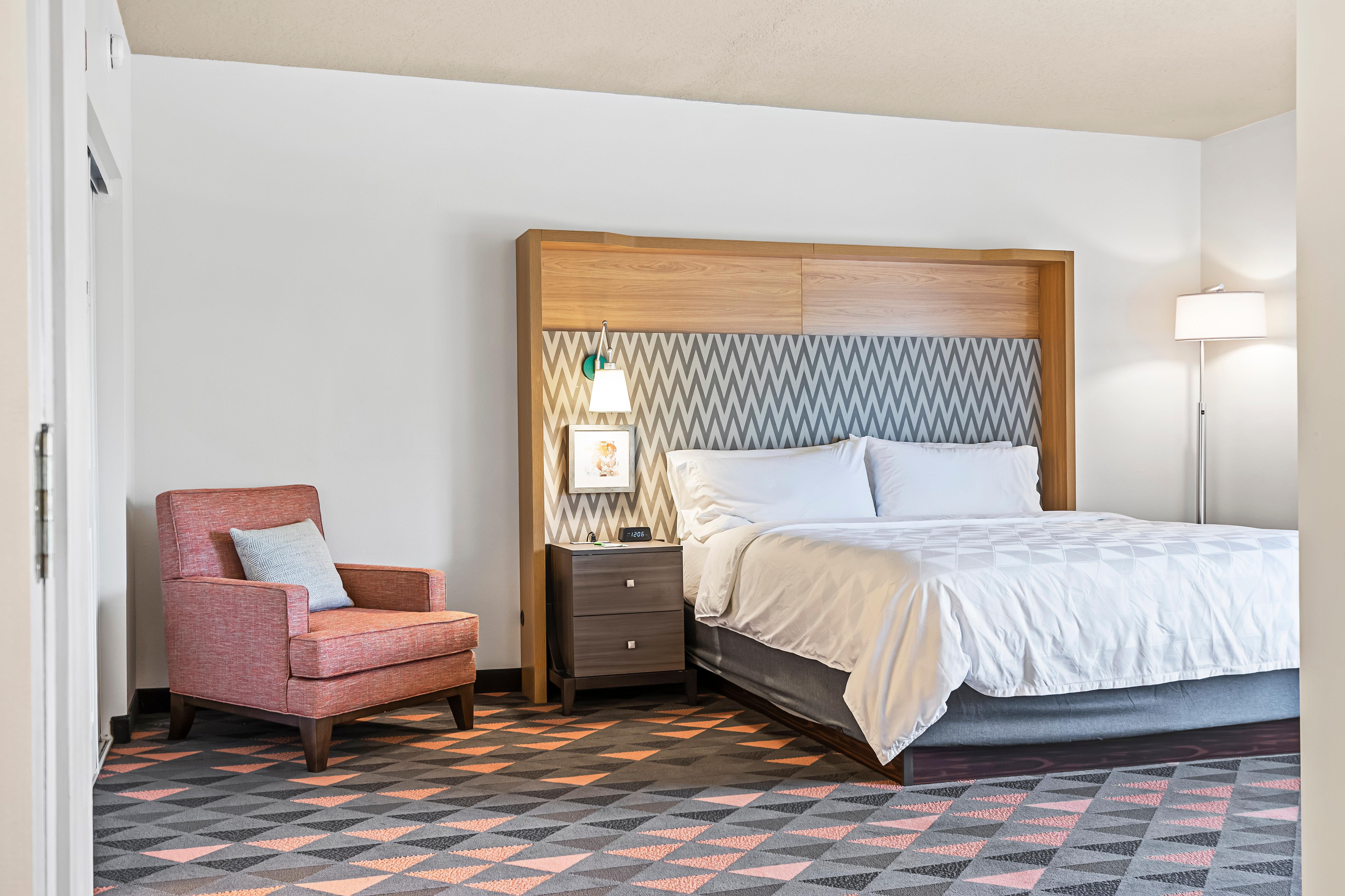 Holiday Inn - St. Petersburg West By Ihg Exterior photo