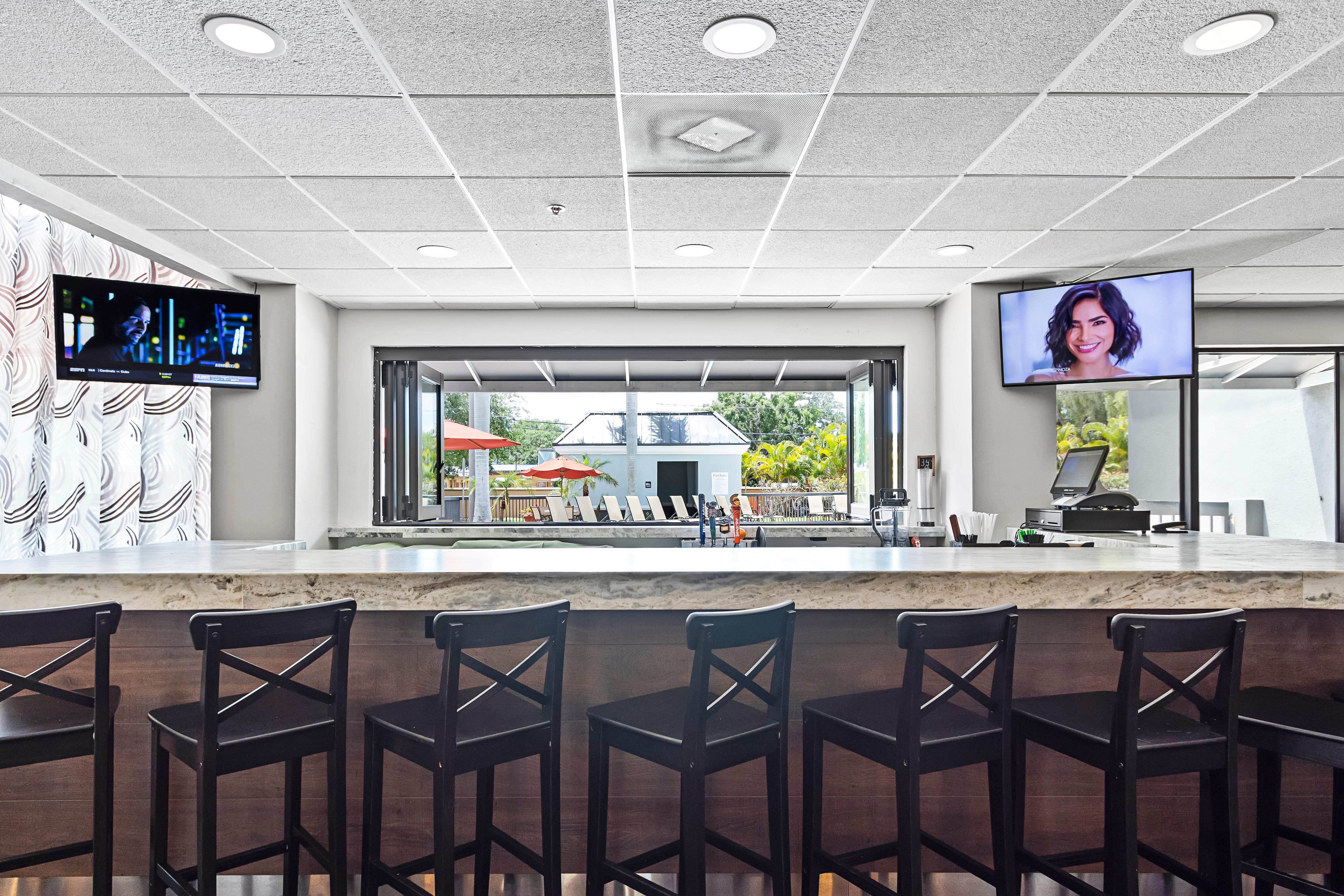 Holiday Inn - St. Petersburg West By Ihg Exterior photo
