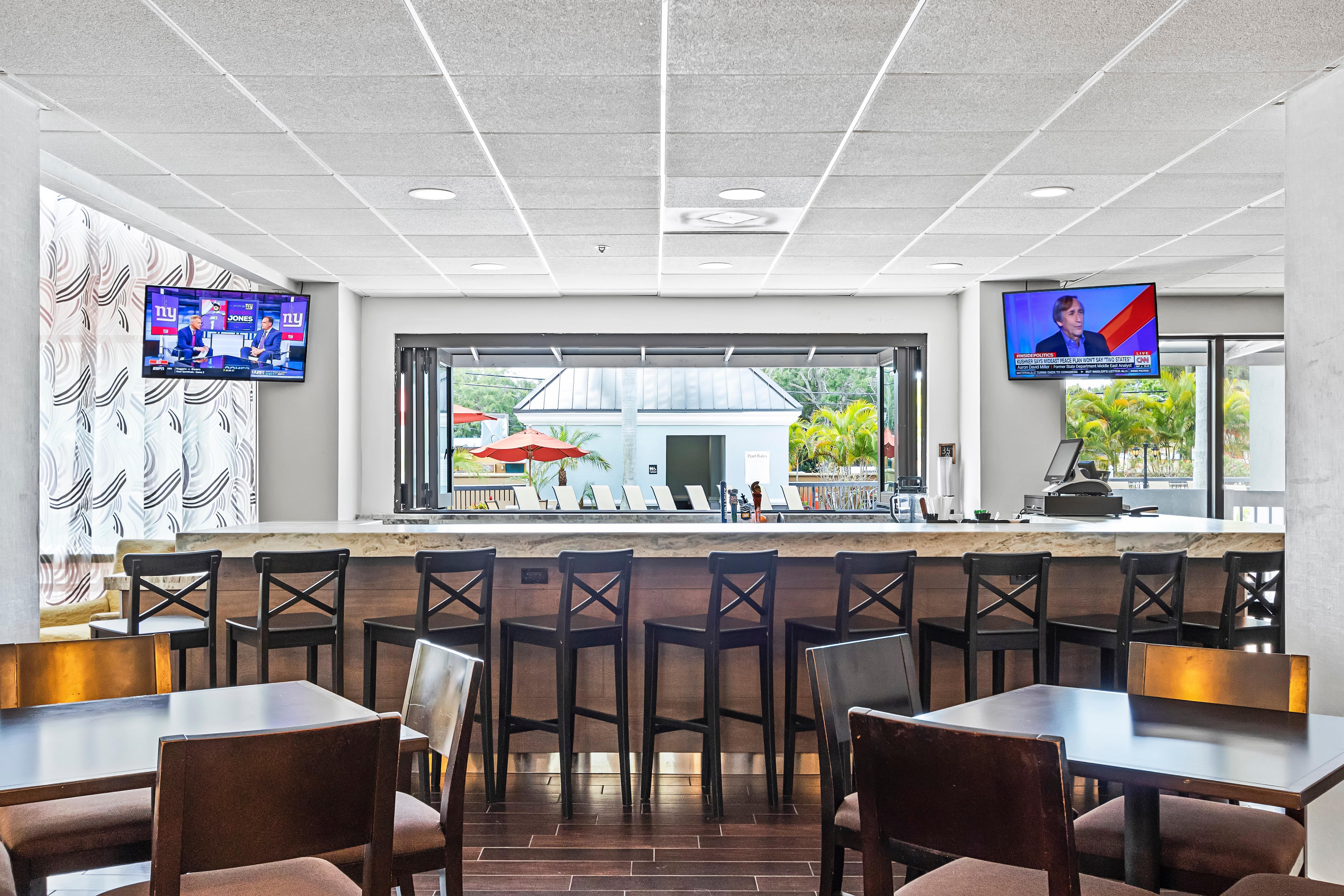 Holiday Inn - St. Petersburg West By Ihg Exterior photo