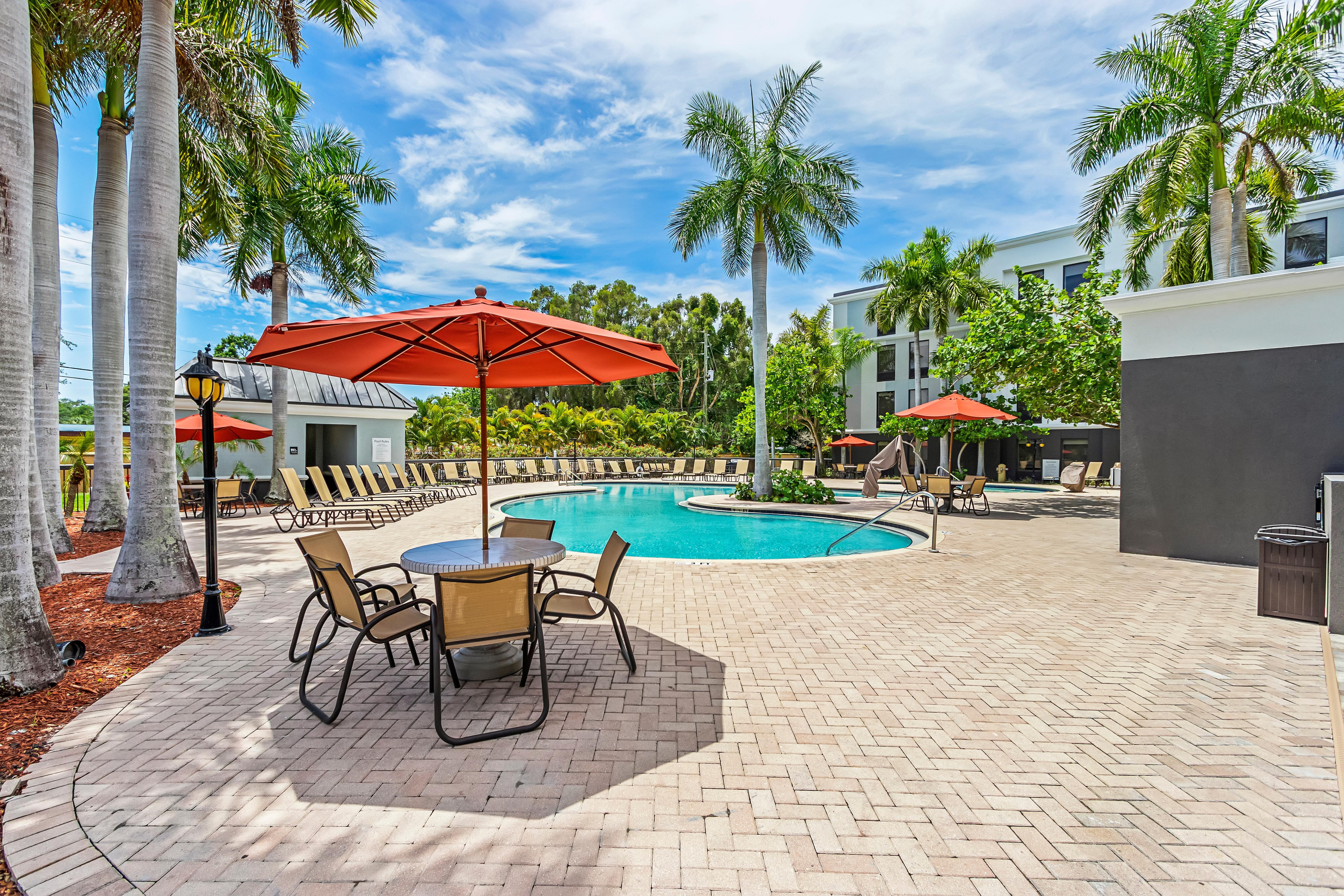 Holiday Inn - St. Petersburg West By Ihg Exterior photo