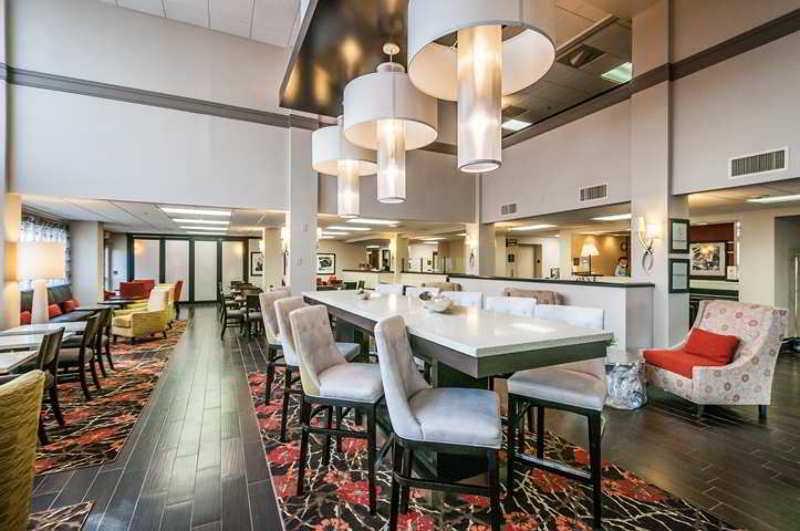 Holiday Inn - St. Petersburg West By Ihg Exterior photo