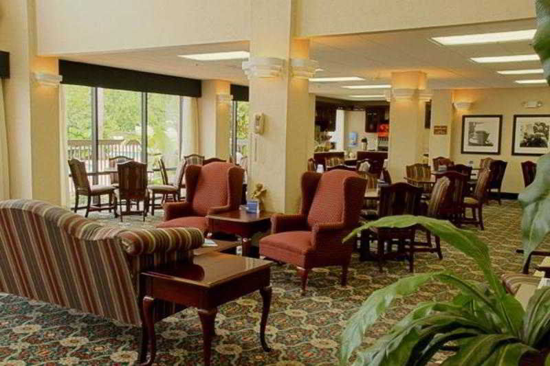 Holiday Inn - St. Petersburg West By Ihg Exterior photo